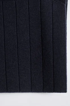 STRICKWESTE AUS WOLL-YAK-MIX MIT TRICHTERKRAGEN