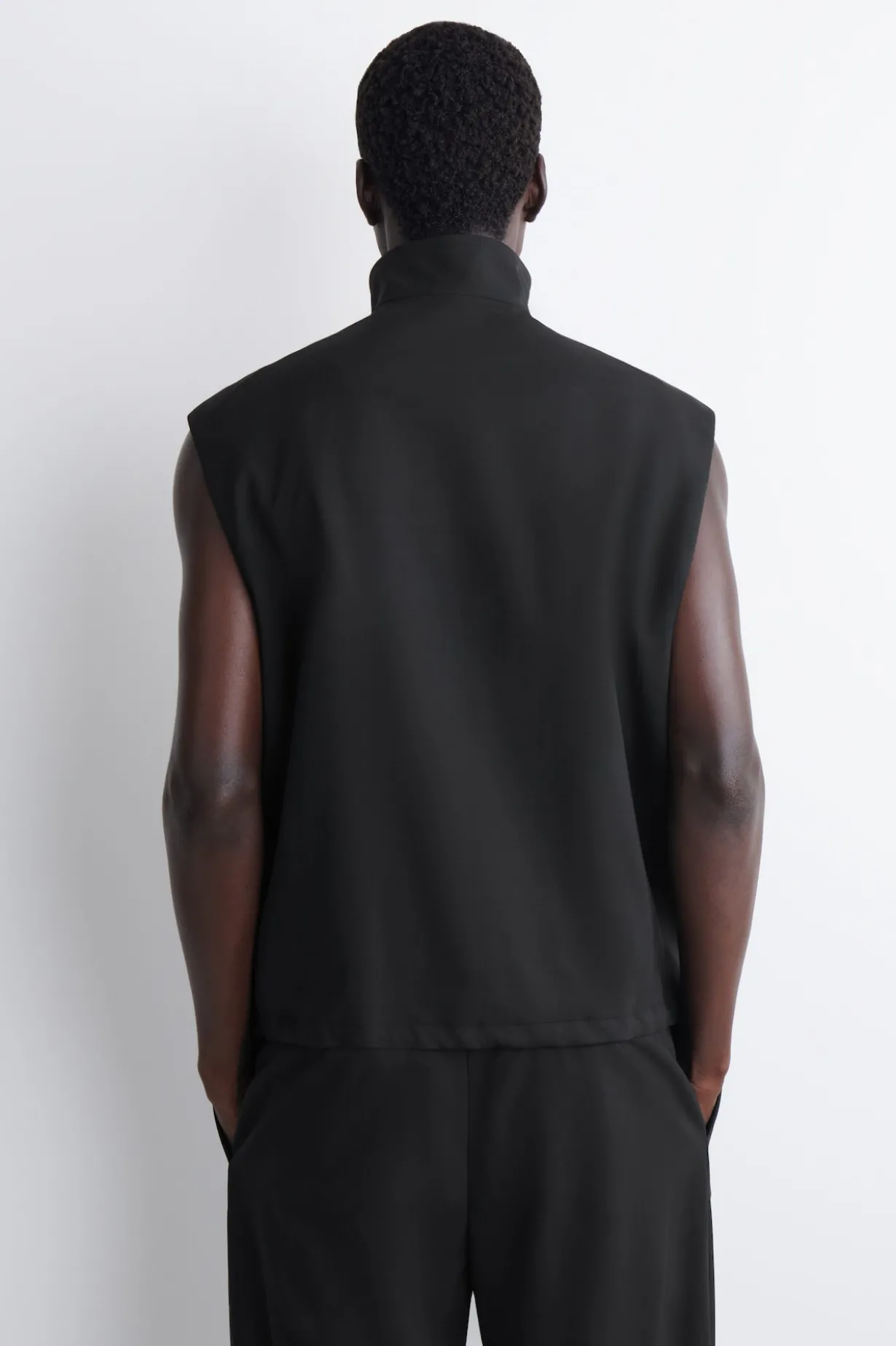 TAILORED FUNNEL-NECK WOOL GILET