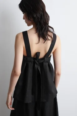 TOP AUS LEINEN MIT BINDEDETAIL HINTEN