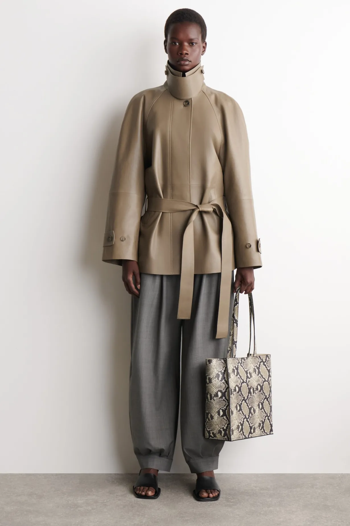 TOWNHOUSE SHOPPER - LEDER