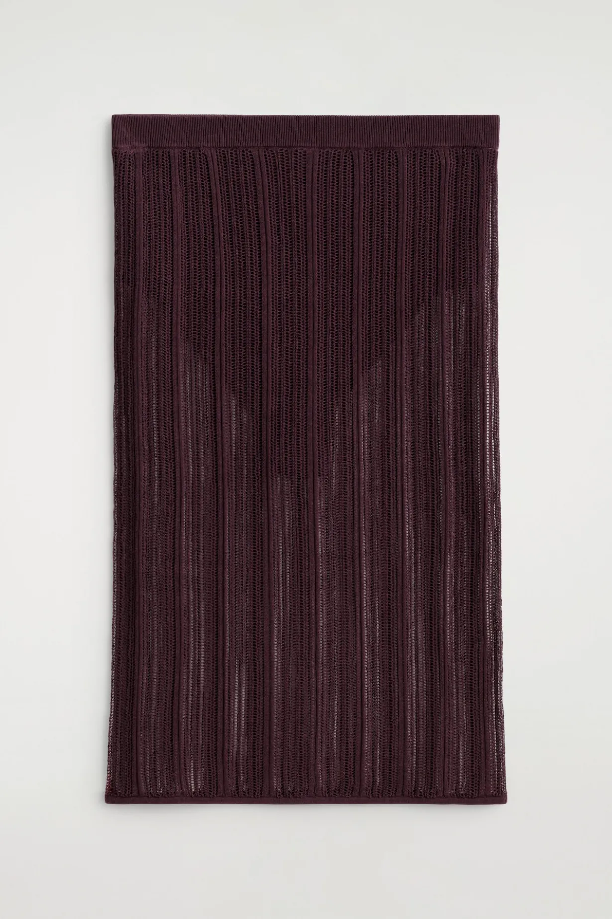 TRANSPARENTER STRICKROCK MIT SPITZENDETAILS
