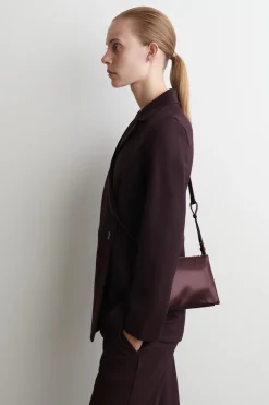 TROVE UMHÄNGETASCHE - LEDER