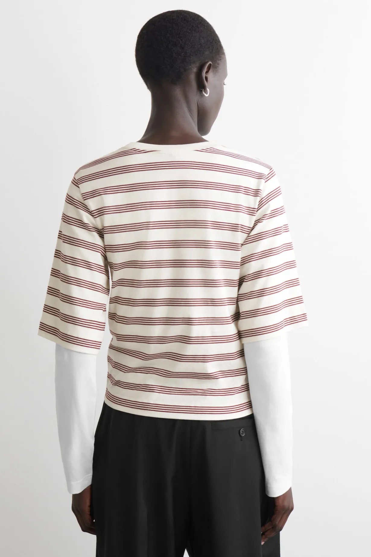 T-SHIRT AUS BAUMWOLLE