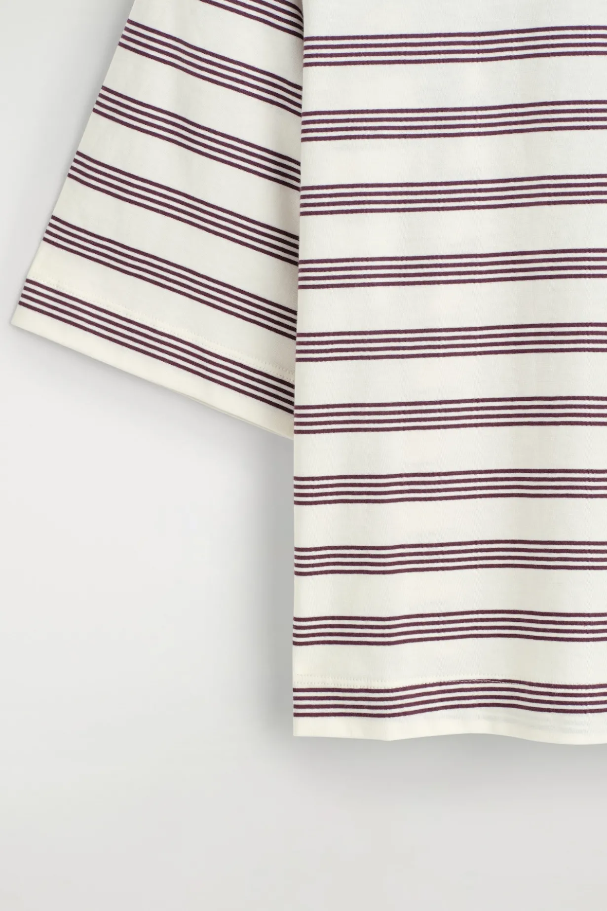 T-SHIRT AUS BAUMWOLLE
