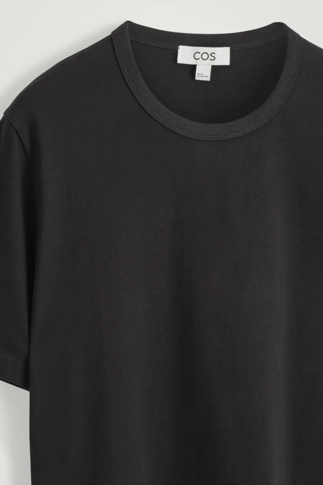T-SHIRT AUS GEBÜRSTETER BAUMWOLLE
