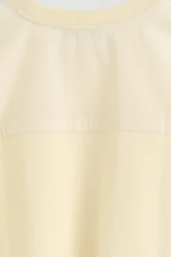 T-SHIRT AUS JERSEY MIT POPELINE