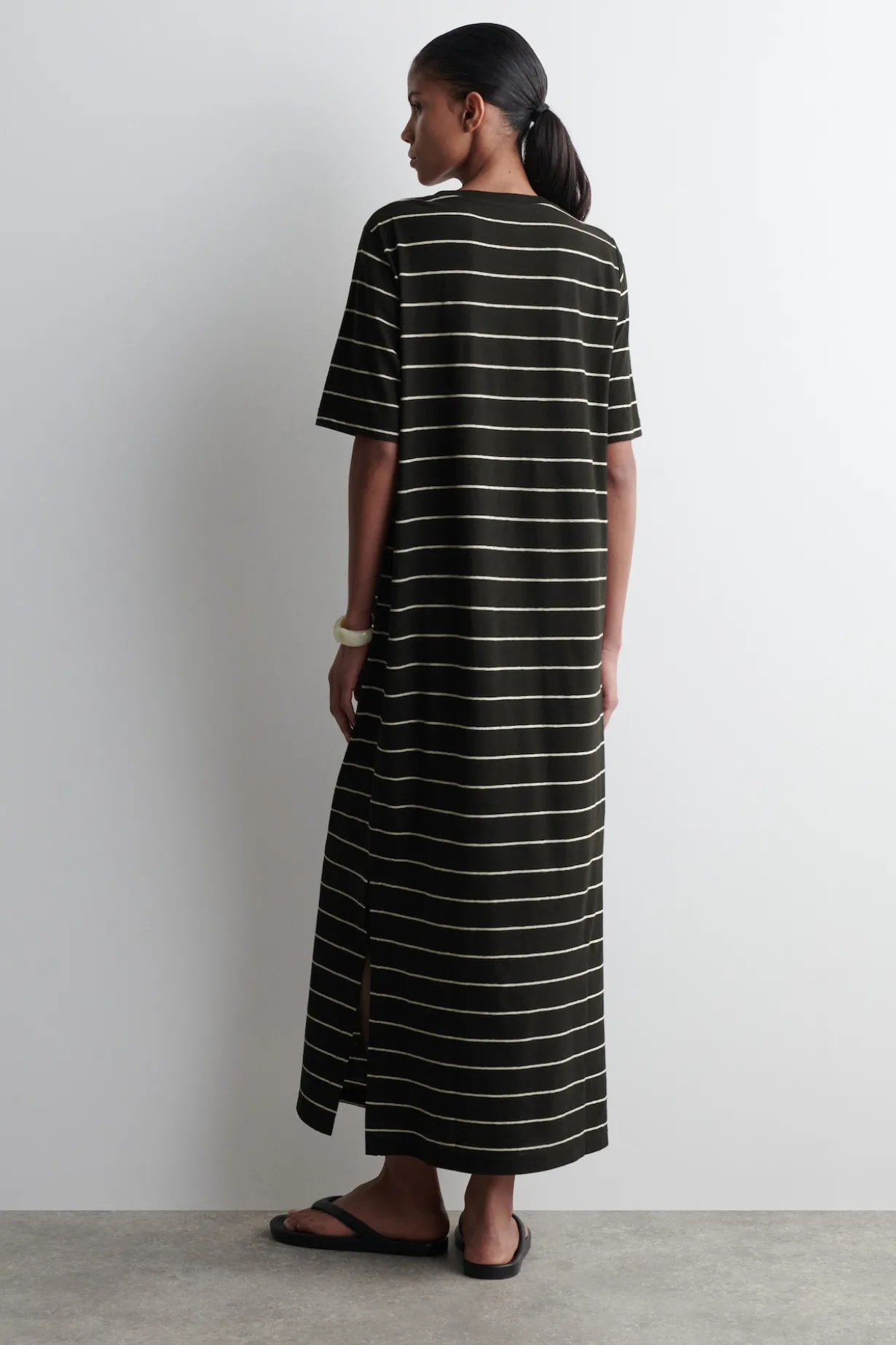 T-SHIRT-KLEID AUS BAUMWOLL-LEINEN-MIX IN MAXILÄNGE