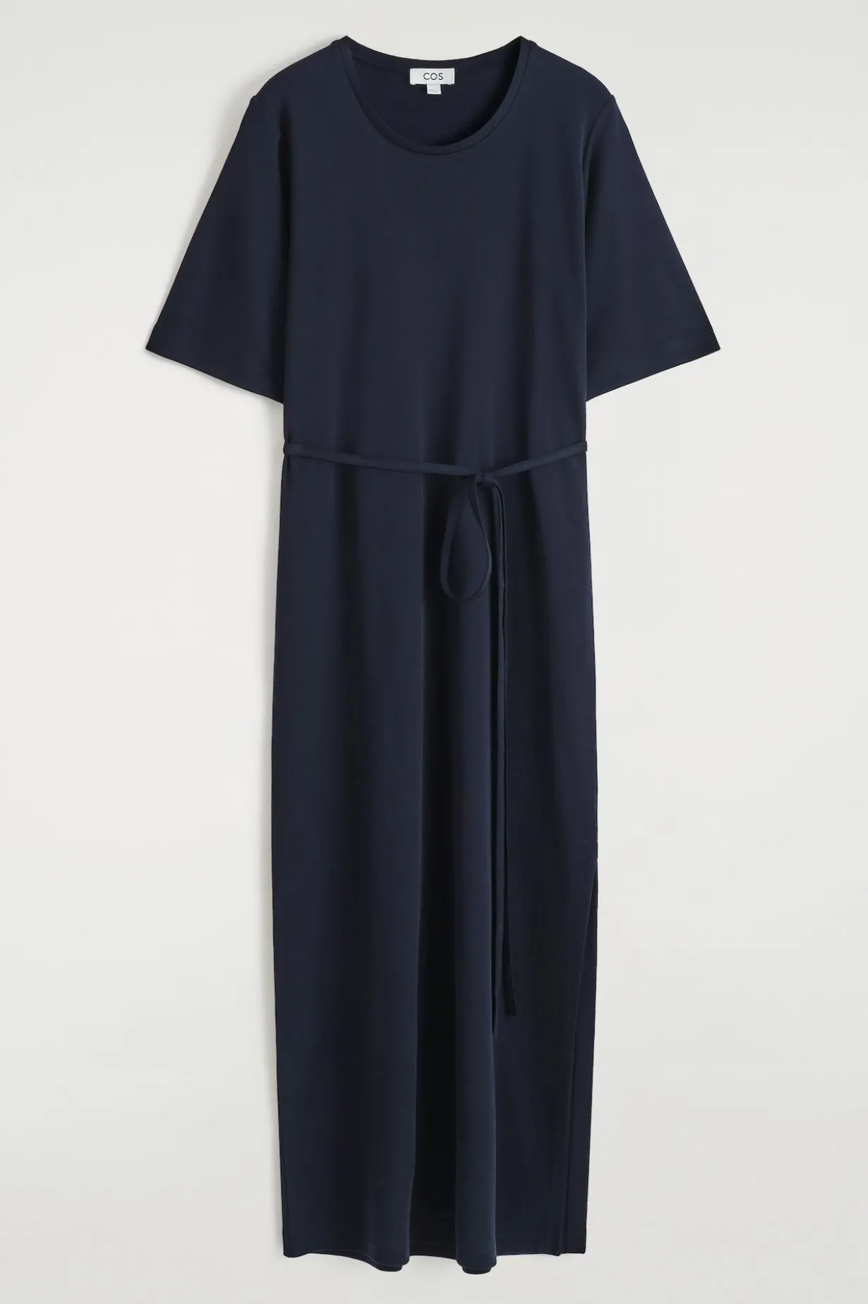 T-SHIRT-KLEID IN MIDILÄNGE MIT GÜRTEL
