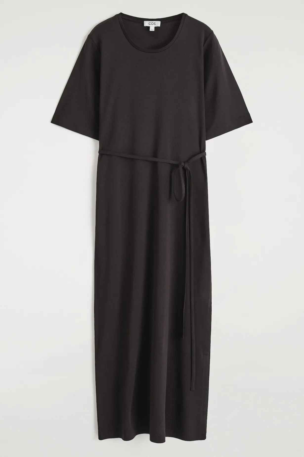 T-SHIRT-KLEID IN MIDILÄNGE MIT GÜRTEL