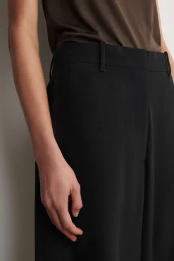 TULPENHOSE AUS SEIDE