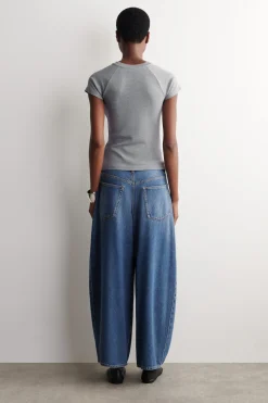 TWINE JEANS MIT BARREL-BEIN