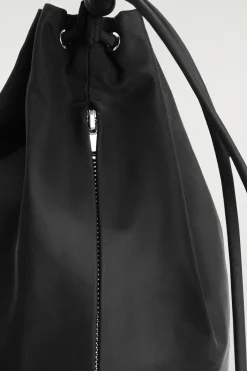 UMHÄNGETASCHE MIT KORDZUG - NYLON