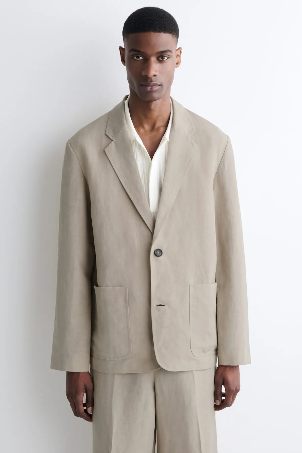UNSTRUKTURIERTER BLAZER AUS LEINENMIX