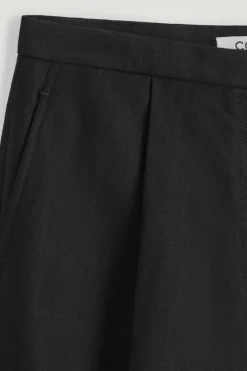 VERKÜRZTE HOSE AUS LEINEN-MIX MIT GERADEM BEIN