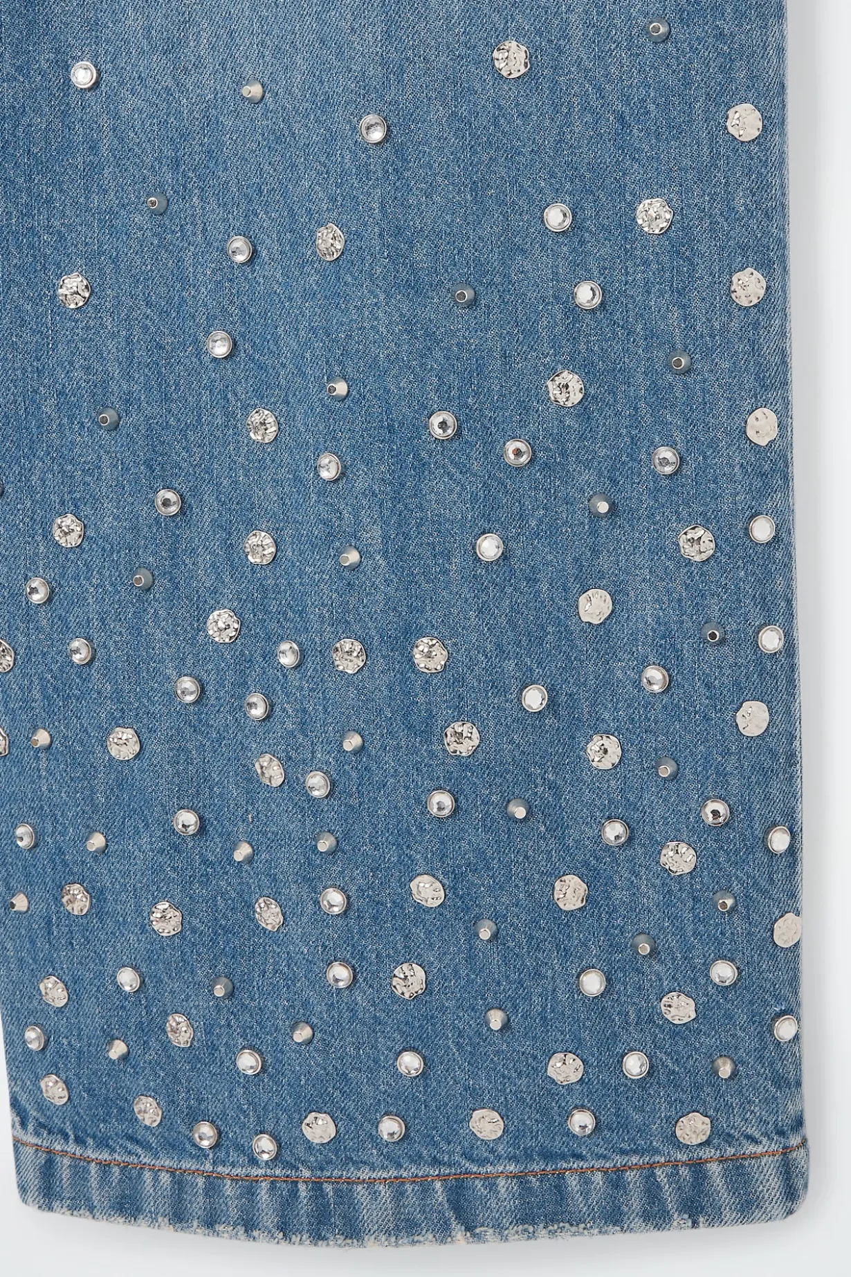 VERZIERTE LOCKERE JEANS