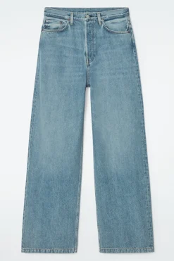 VOLUME JEANS MIT WEITEM BEIN