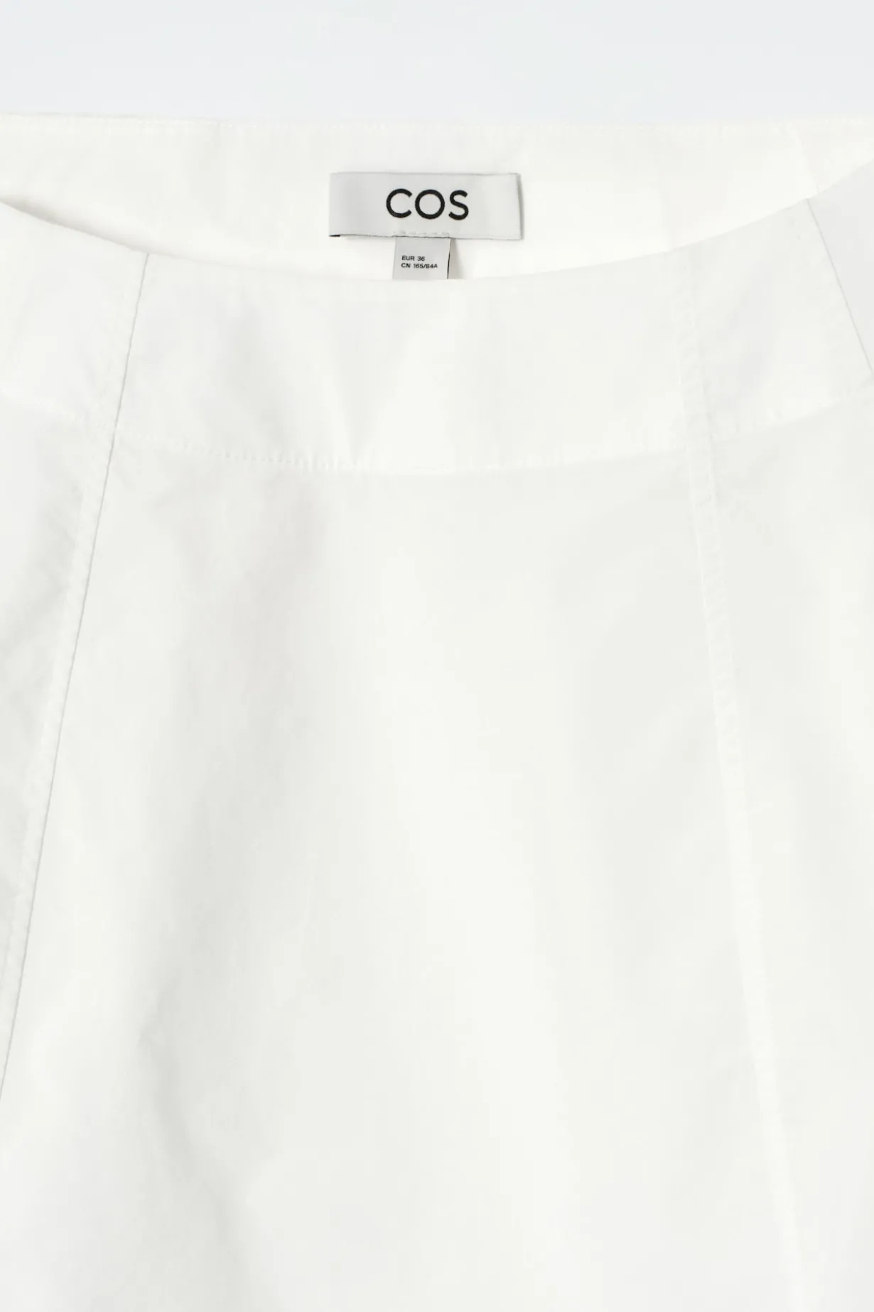 VOLUMINÖSE BAUMWOLLBLUSE MIT U-BOOT-AUSSCHNITT