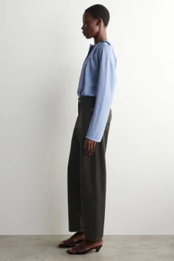 VOLUMINÖSE BLUSE MIT FALTEN