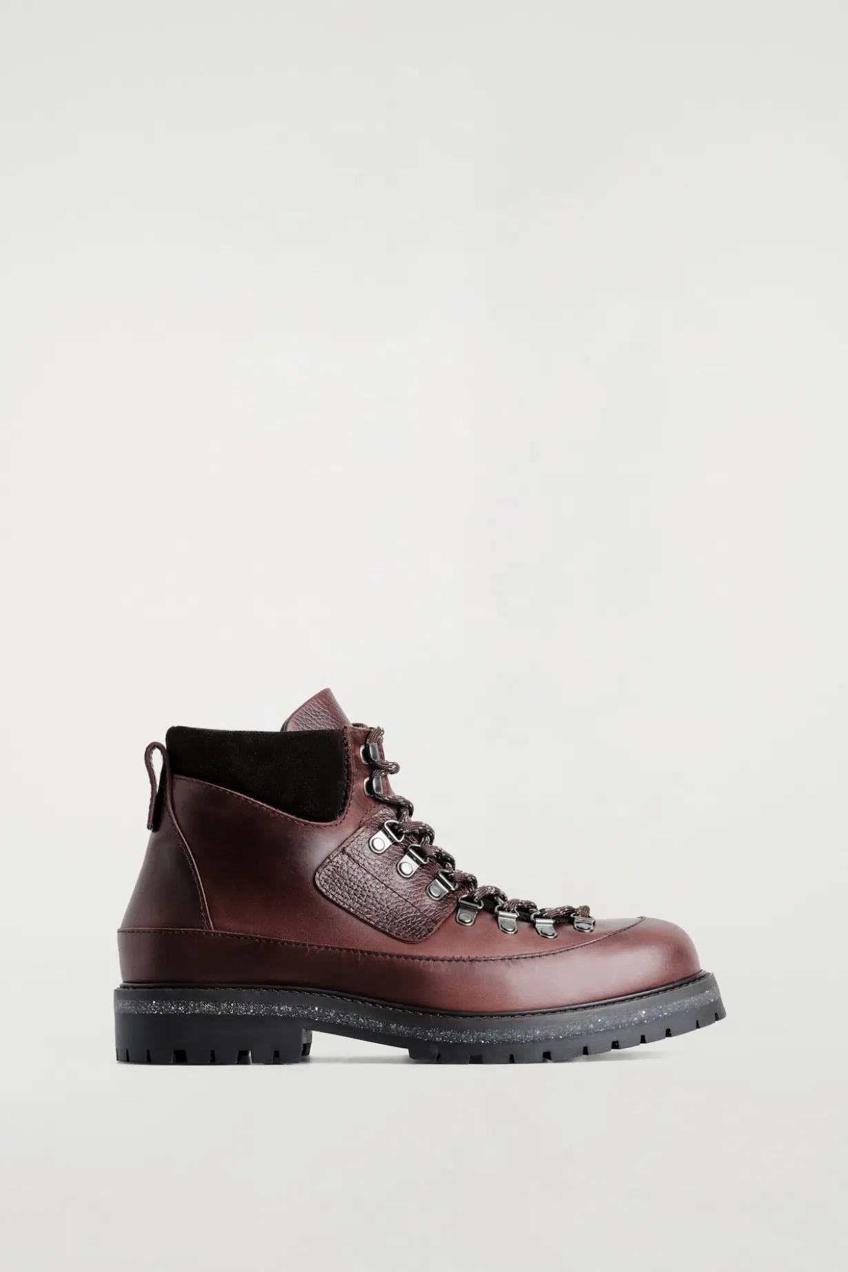 WANDERSTIEFEL AUS LEDER