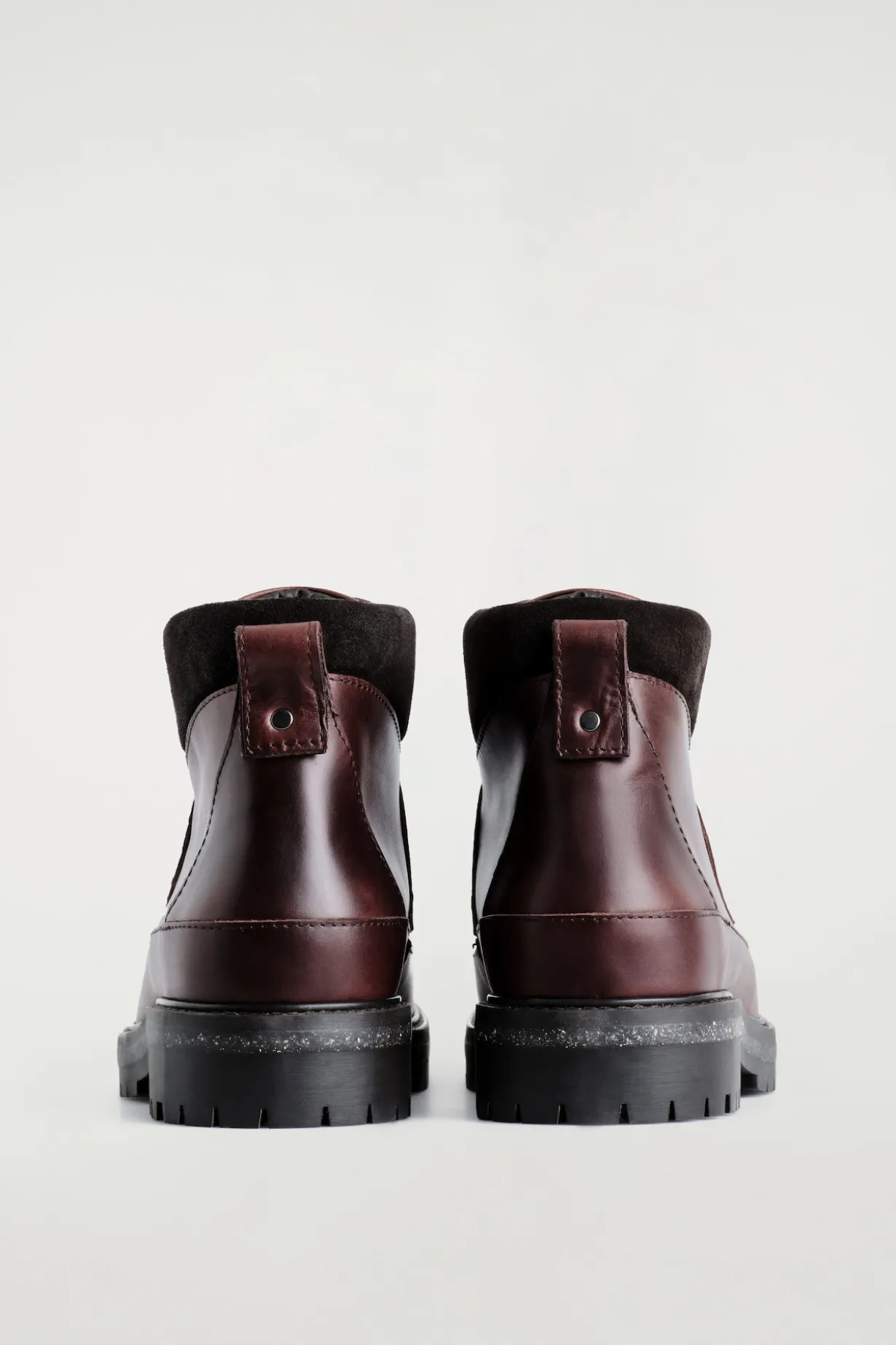 WANDERSTIEFEL AUS LEDER