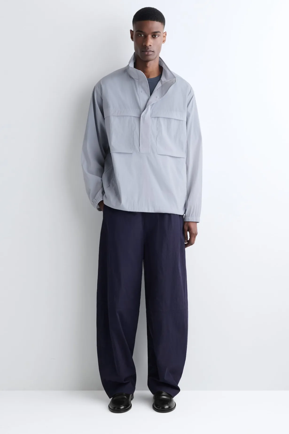 WASSERFESTER ANORAK MIT OVERSIZED-PASSFORM