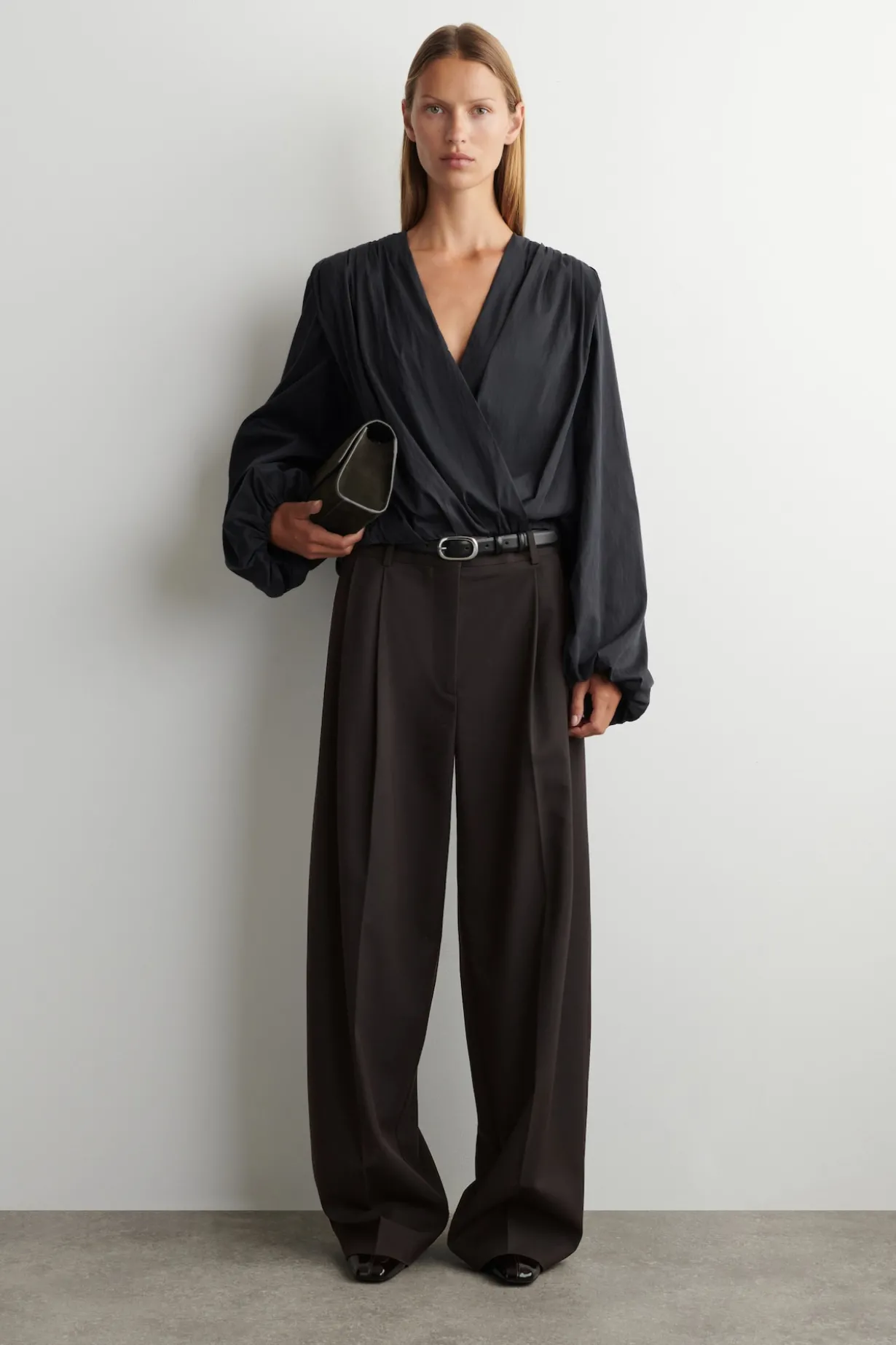 WICKELBLUSE MIT RAFFUNGEN