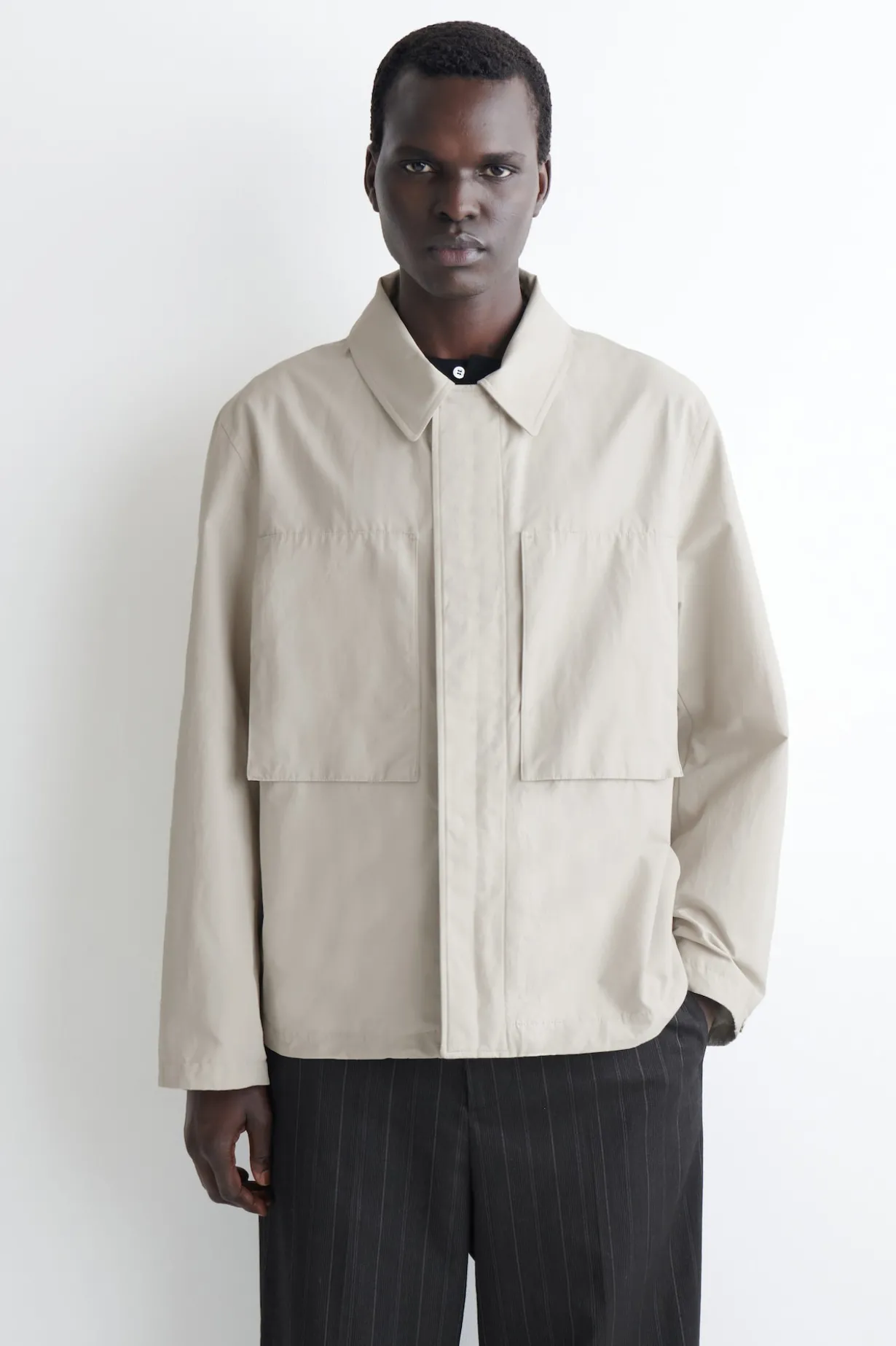 WINDJACKE MIT KAPUZE