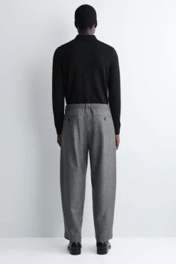 WOLLHOSE MIT BARREL-BEIN