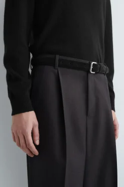 WOLLHOSE MIT BÜGELFALTEN
