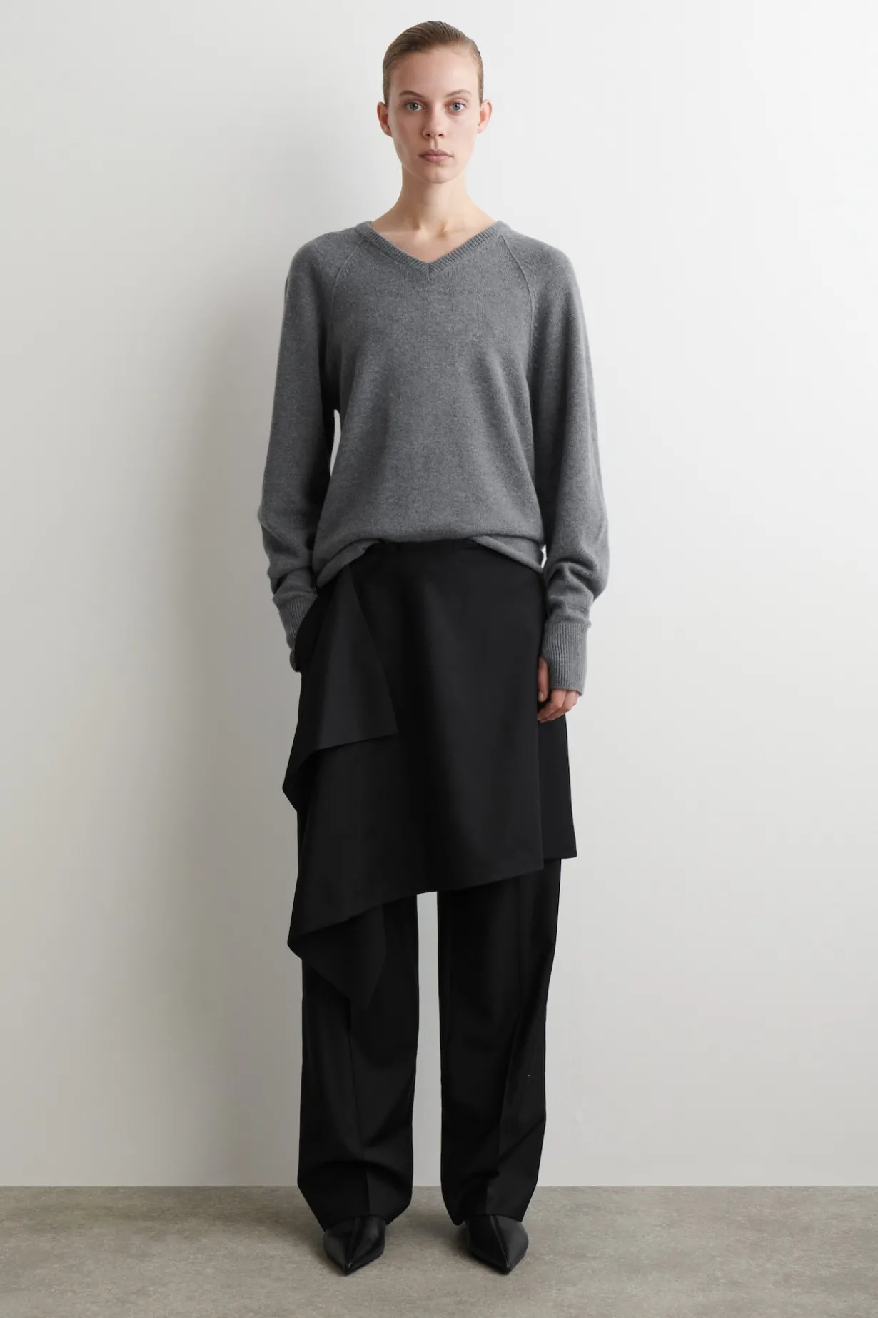 WOLLHOSE MIT ROCK