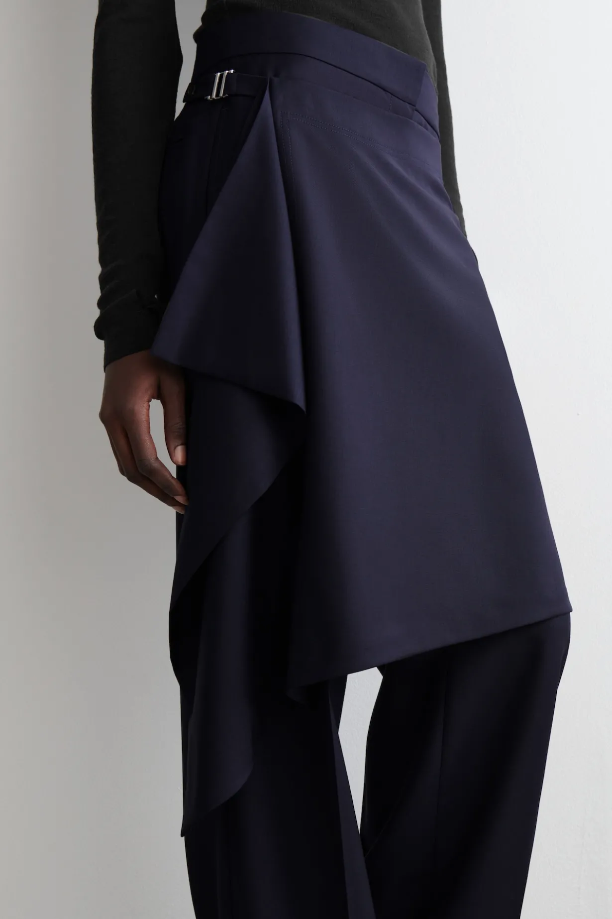 WOLLHOSE MIT ROCK