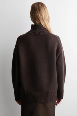 WOLLPULLOVER MIT ROLLKRAGEN