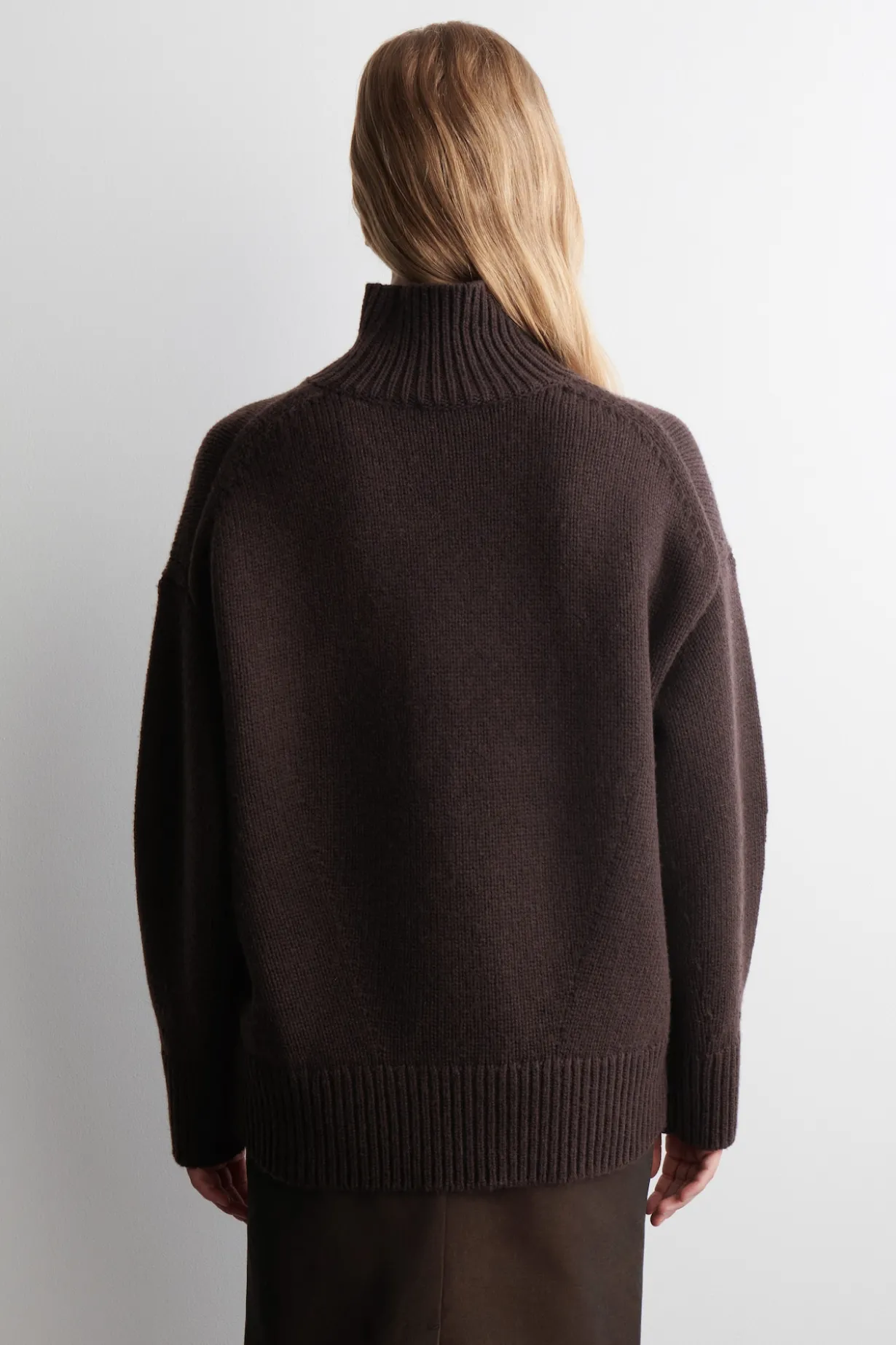 WOLLPULLOVER MIT ROLLKRAGEN