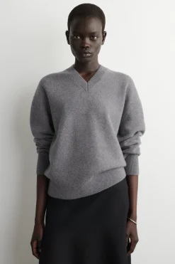 WOLLPULLOVER MIT V-AUSSCHNITT