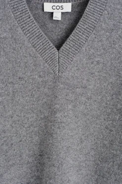 WOLLPULLOVER MIT V-AUSSCHNITT
